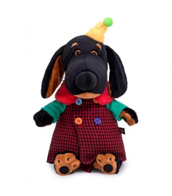 Vakson met wollen jas en muts